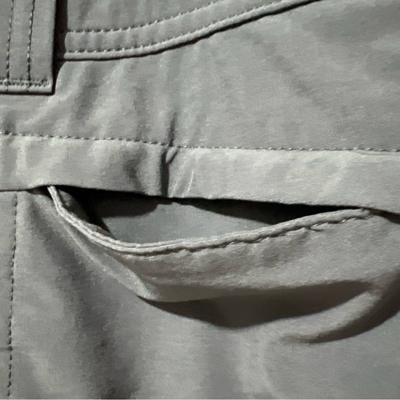 Eddie Bauer Skort Women 10 Dark Gray Jersey Pockets Zipped Logo Golf Performance - Picture 9 of 10